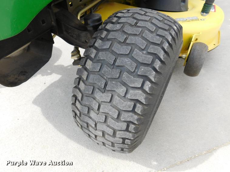 image for item DM9477 2008 John Deere LA105 riding lawn mower