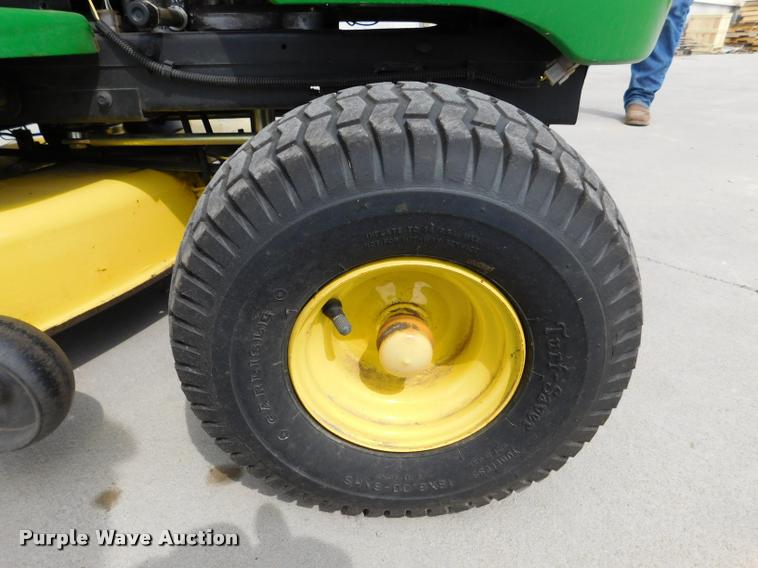 image for item DM9477 2008 John Deere LA105 riding lawn mower