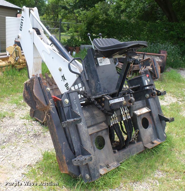 image for item DR9687 Bobcat 8811 backhoe attachment