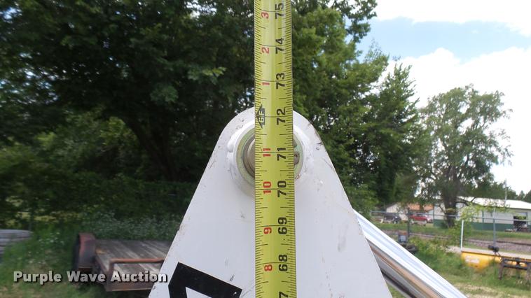 image for item DR9687 Bobcat 8811 backhoe attachment