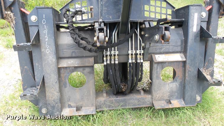 image for item DR9687 Bobcat 8811 backhoe attachment