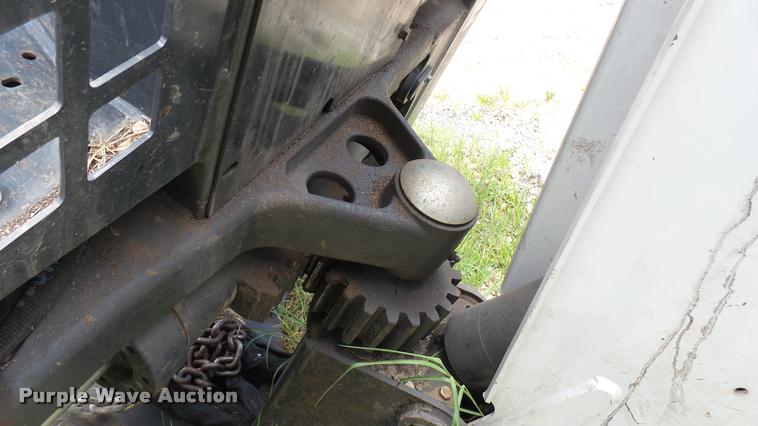 image for item DR9687 Bobcat 8811 backhoe attachment