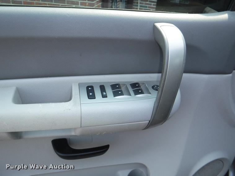 image for item J5683 2009 Chevrolet Silverado 1500 Ext. Cab pickup truck