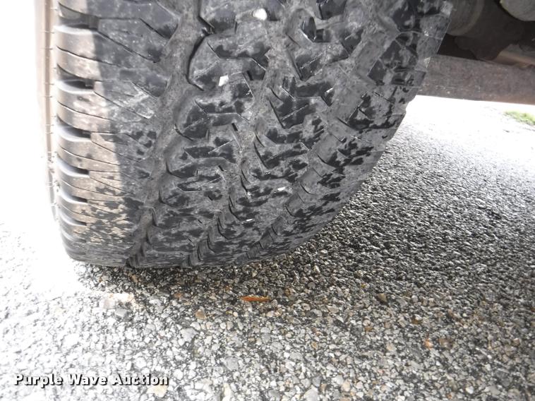 image for item J5683 2009 Chevrolet Silverado 1500 Ext. Cab pickup truck