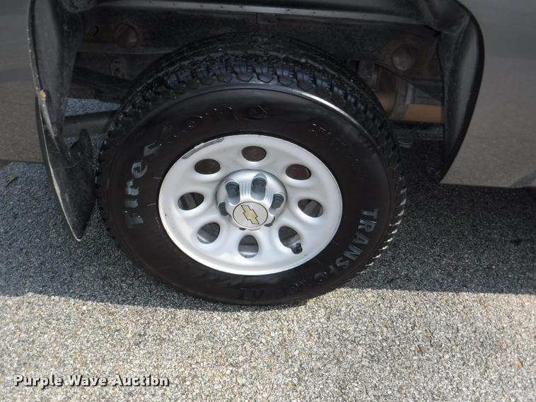 image for item J5683 2009 Chevrolet Silverado 1500 Ext. Cab pickup truck