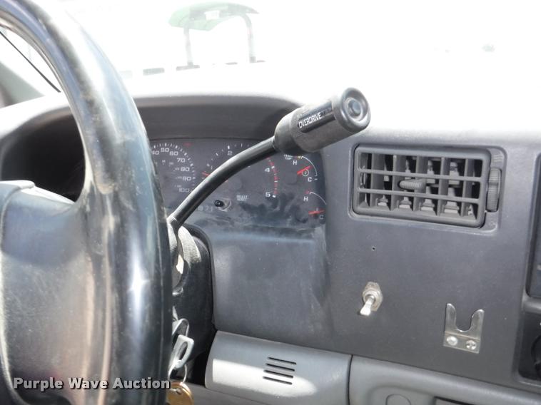 image for item J5684 2002 Ford F450 Super Duty XL service truck