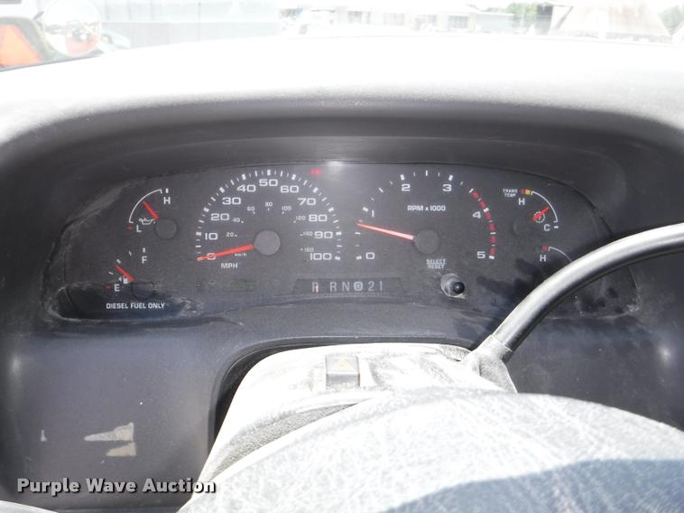 image for item J5684 2002 Ford F450 Super Duty XL service truck