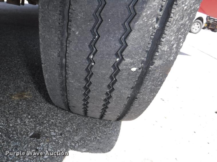 image for item J5684 2002 Ford F450 Super Duty XL service truck