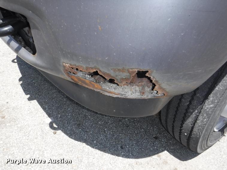 image for item J5684 2002 Ford F450 Super Duty XL service truck