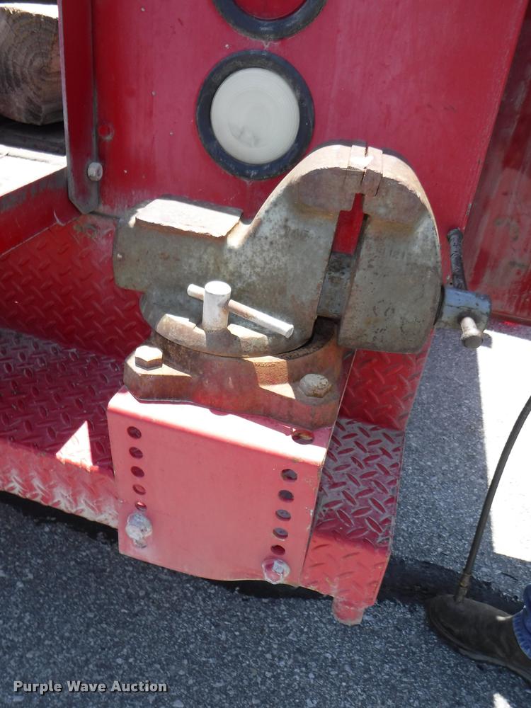 image for item J5684 2002 Ford F450 Super Duty XL service truck