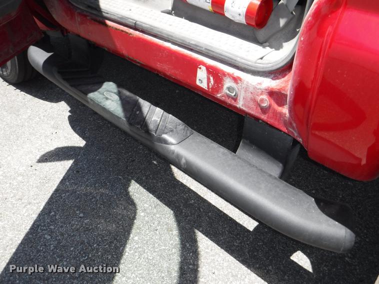 image for item J5684 2002 Ford F450 Super Duty XL service truck