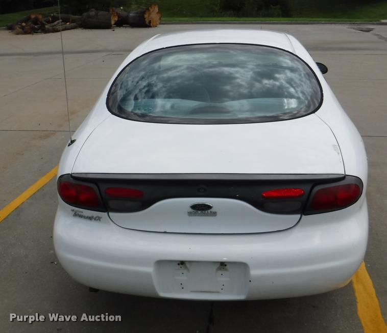 image for item J5685 1999 Ford Taurus LX