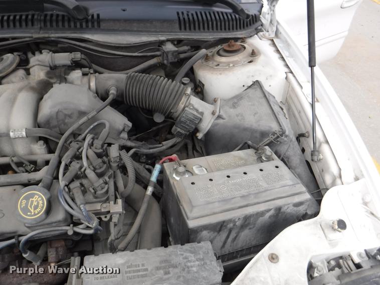 image for item J5685 1999 Ford Taurus LX