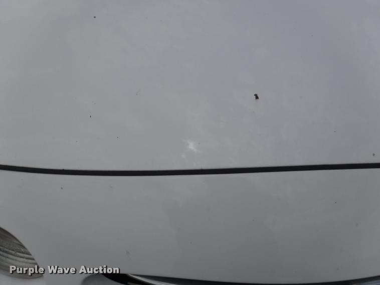 image for item J5685 1999 Ford Taurus LX