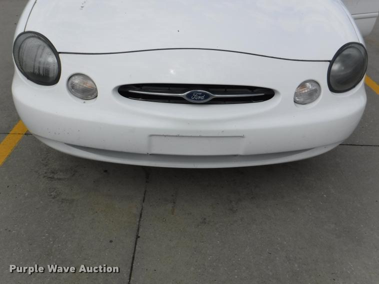 image for item J5685 1999 Ford Taurus LX