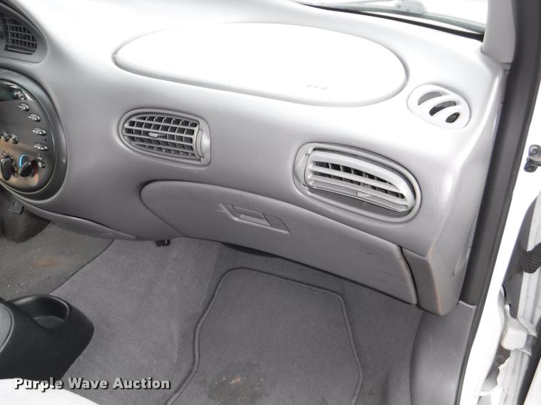 image for item J5685 1999 Ford Taurus LX