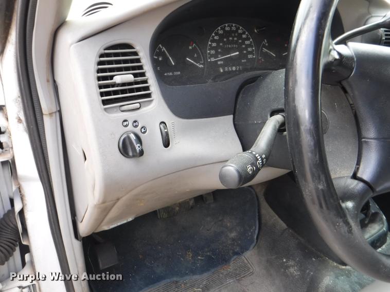 image for item J5686 1998 Ford Ranger pickup truck