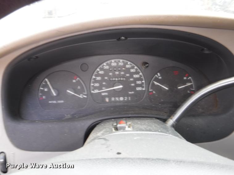 image for item J5686 1998 Ford Ranger pickup truck