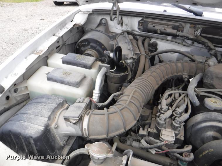 image for item J5686 1998 Ford Ranger pickup truck