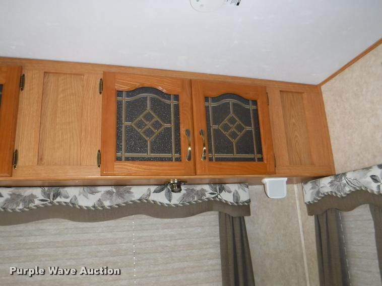 image for item K5917 2005 Sandpiper 305RW camper