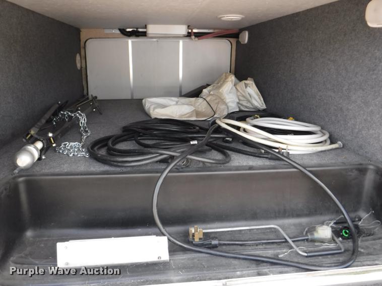 image for item K5917 2005 Sandpiper 305RW camper