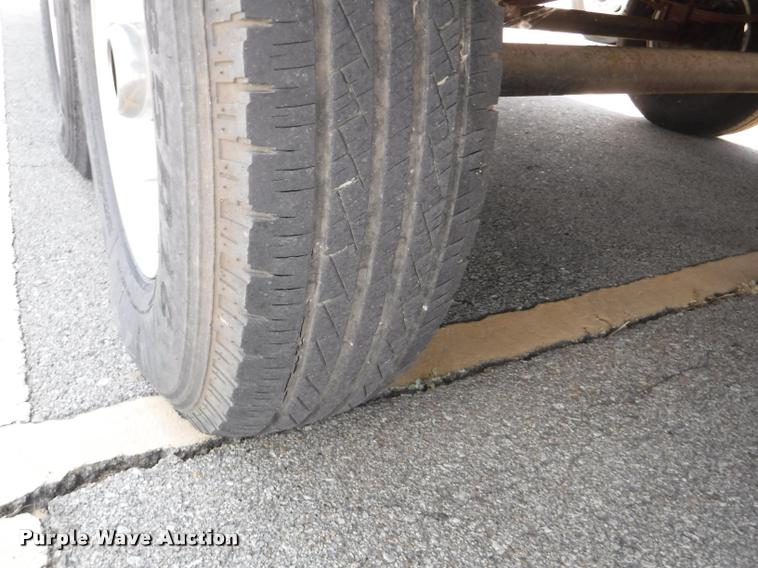 image for item K5917 2005 Sandpiper 305RW camper