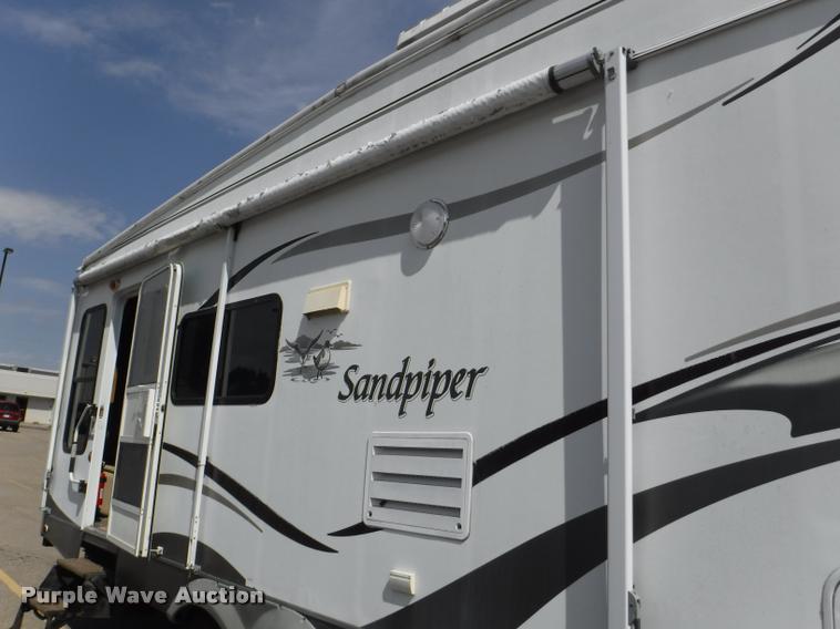 image for item K5917 2005 Sandpiper 305RW camper
