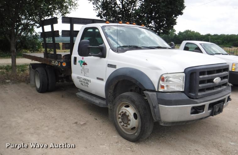 image for item K5935 2006 Ford F550 Super Duty XL dump flatbed truck