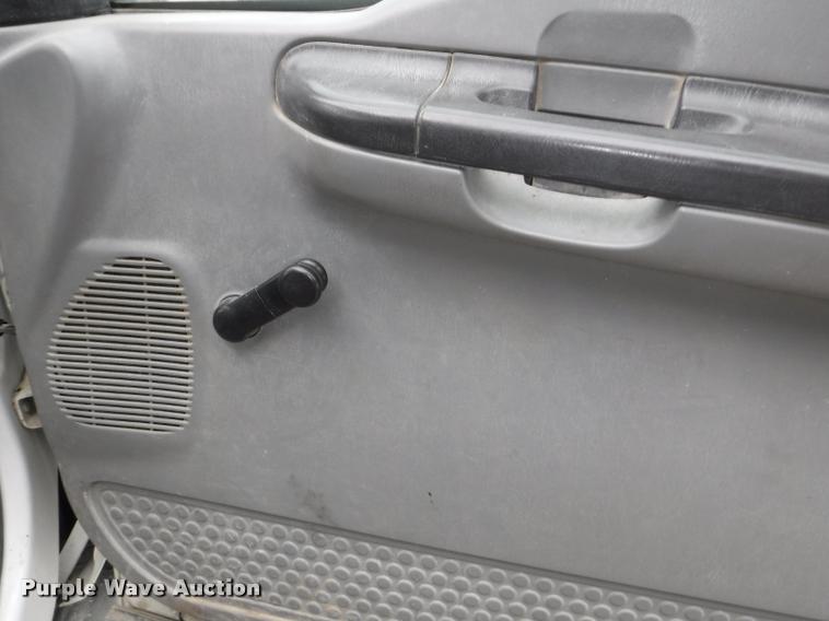 image for item K5935 2006 Ford F550 Super Duty XL dump flatbed truck