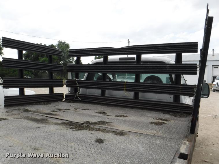 image for item K5935 2006 Ford F550 Super Duty XL dump flatbed truck