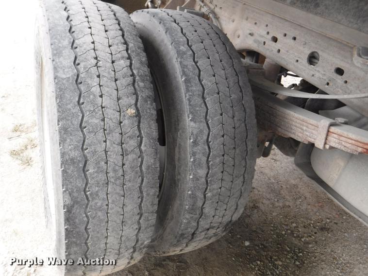 image for item K5935 2006 Ford F550 Super Duty XL dump flatbed truck