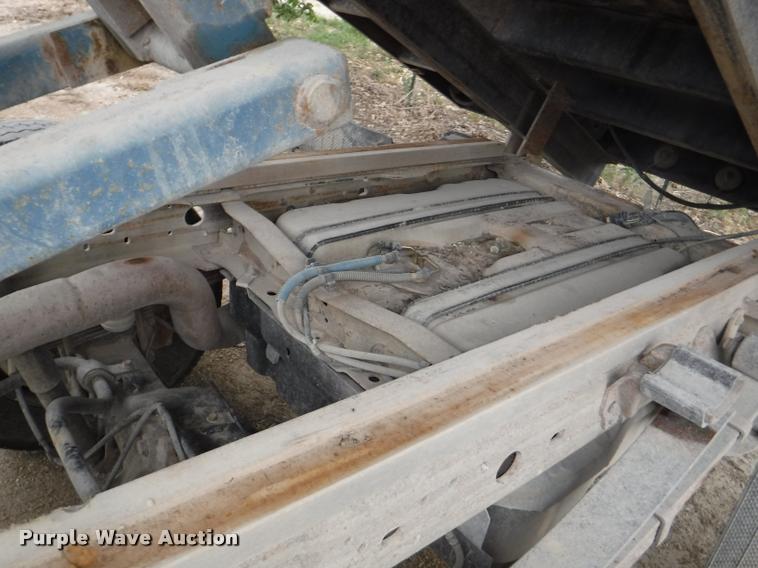 image for item K5935 2006 Ford F550 Super Duty XL dump flatbed truck