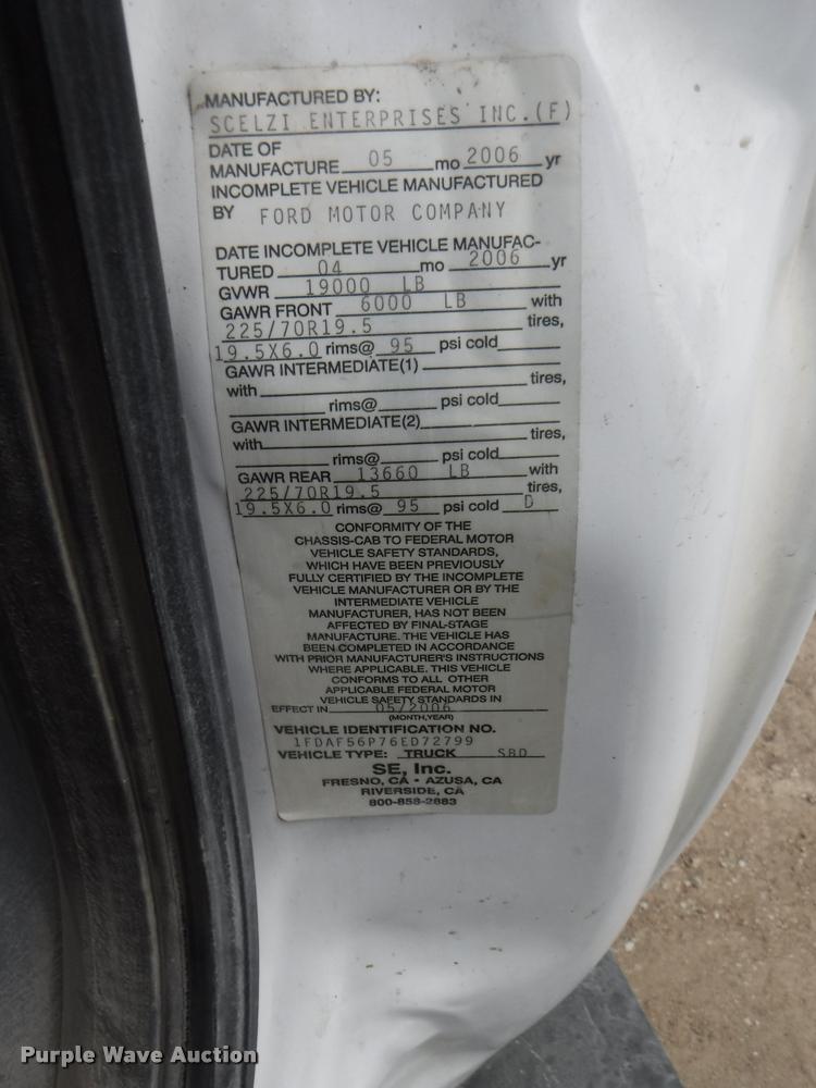 image for item K5935 2006 Ford F550 Super Duty XL dump flatbed truck