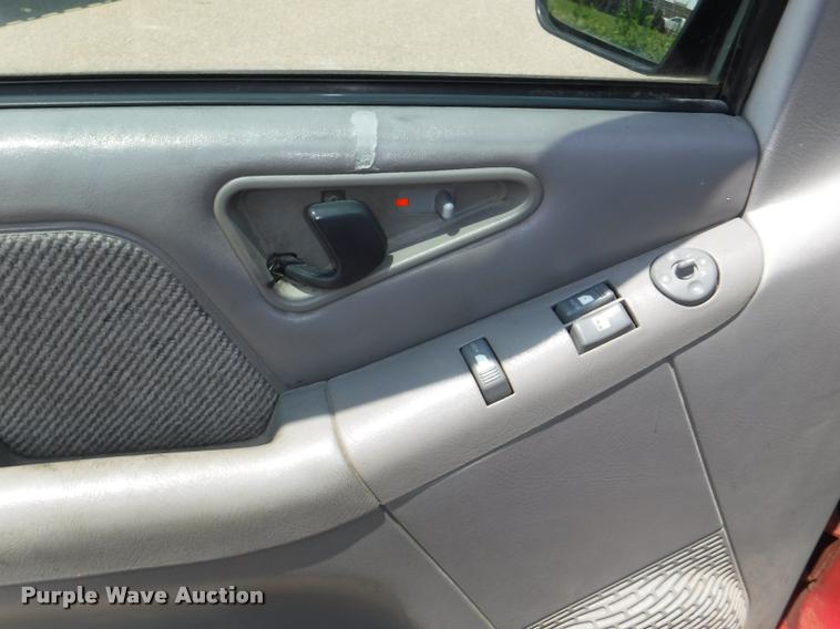 image for item K5937 1996 Chevrolet S10 Ext. Cab pickup truck