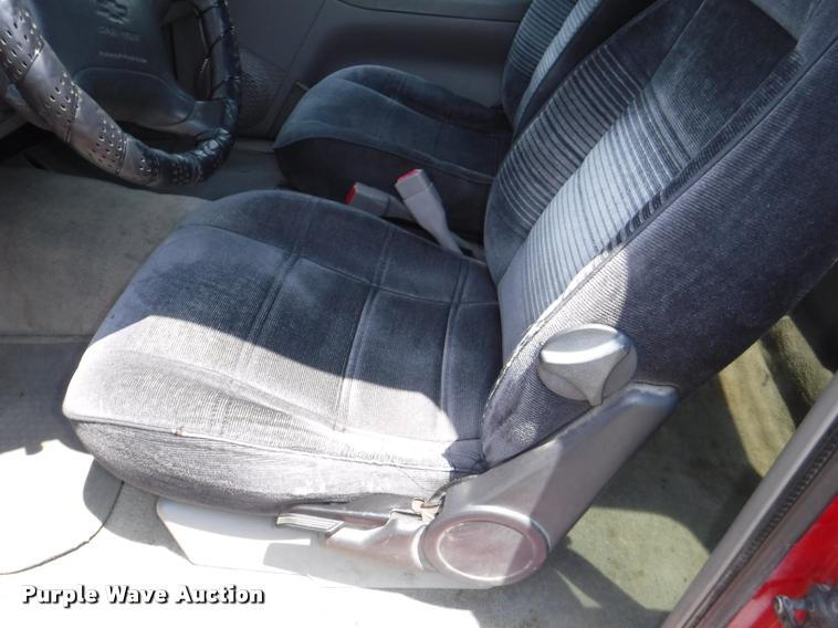 image for item K5937 1996 Chevrolet S10 Ext. Cab pickup truck