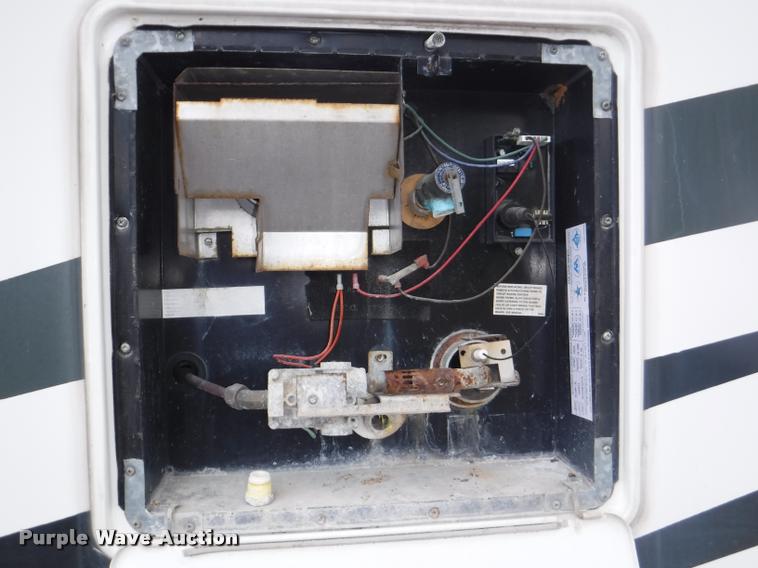 image for item K5967 2003 Holiday Rambler Ambassador RV