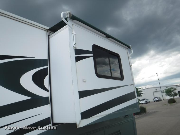 image for item K5967 2003 Holiday Rambler Ambassador RV