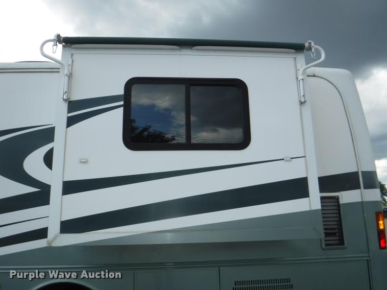 image for item K5967 2003 Holiday Rambler Ambassador RV