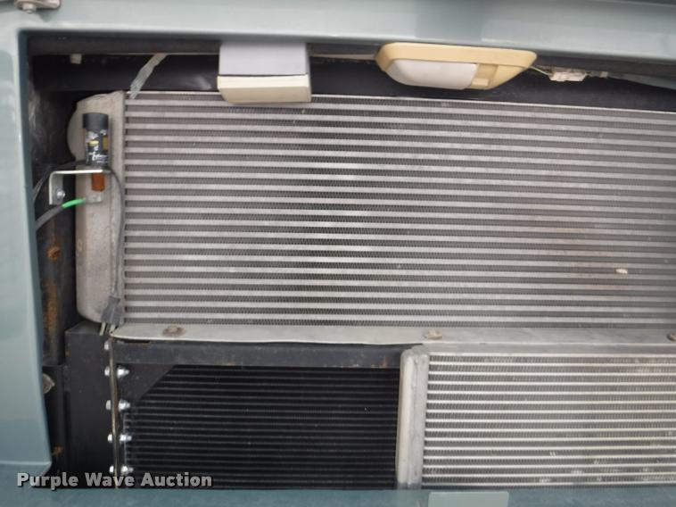 image for item K5967 2003 Holiday Rambler Ambassador RV