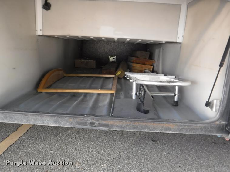 image for item K5967 2003 Holiday Rambler Ambassador RV