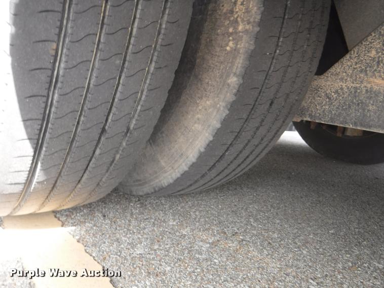 image for item K5967 2003 Holiday Rambler Ambassador RV