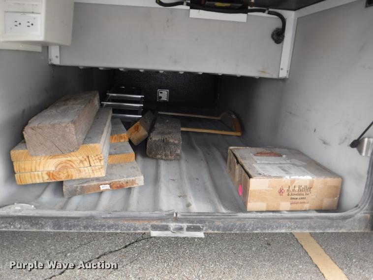 image for item K5967 2003 Holiday Rambler Ambassador RV