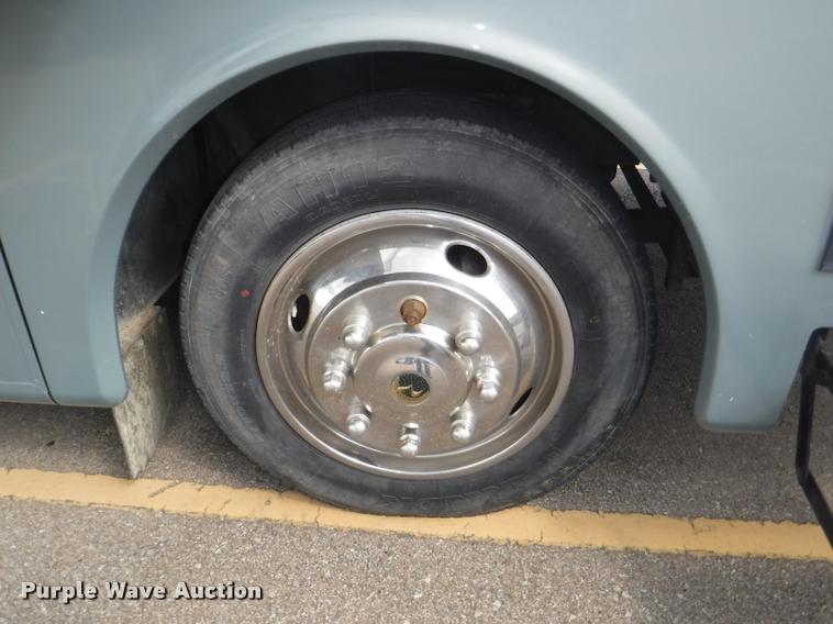 image for item K5967 2003 Holiday Rambler Ambassador RV