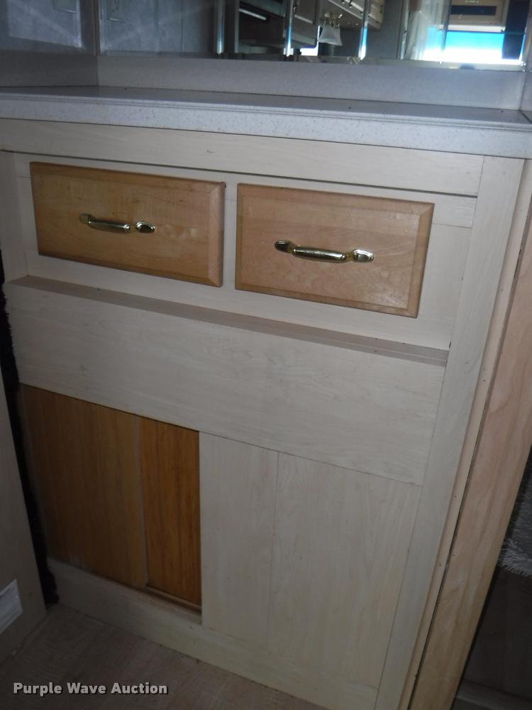 image for item K5967 2003 Holiday Rambler Ambassador RV