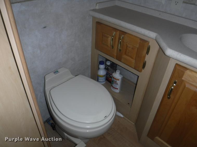 image for item K5967 2003 Holiday Rambler Ambassador RV