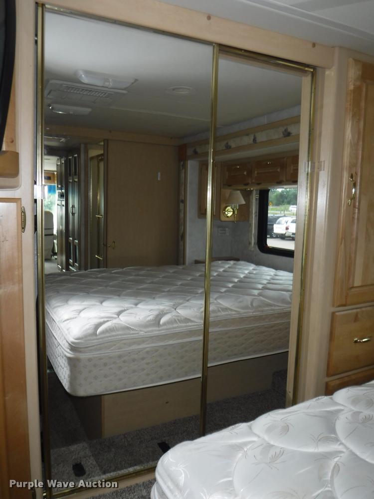 image for item K5967 2003 Holiday Rambler Ambassador RV