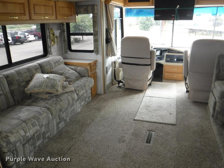 image for item K5967 2003 Holiday Rambler Ambassador RV