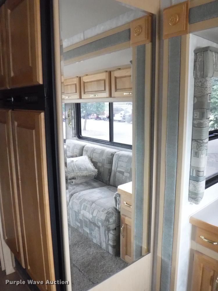 image for item K5967 2003 Holiday Rambler Ambassador RV