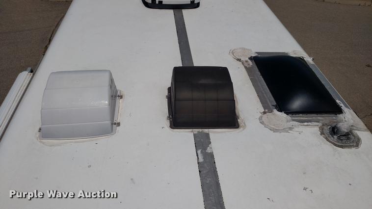 image for item K5967 2003 Holiday Rambler Ambassador RV