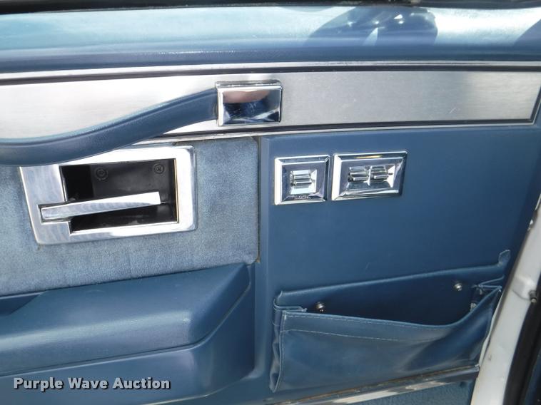 image for item K5968 1983 Chevrolet Silverado 10 pickup truck